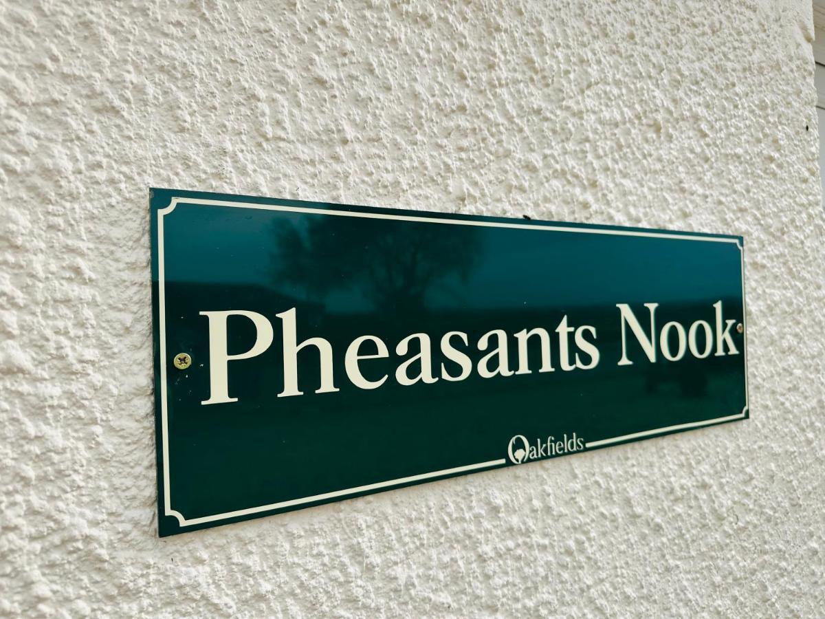 Ferienwohnung Pheasants Nook Narberth Exterior foto